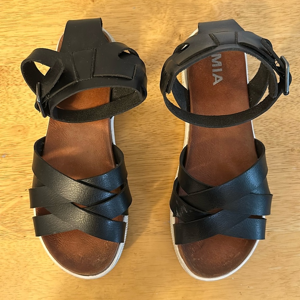 MIA Valarie Sandal